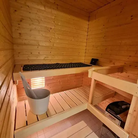 Apartment Moderni Kaksio Keskustassa, Oma Sauna! Uusikaupunki